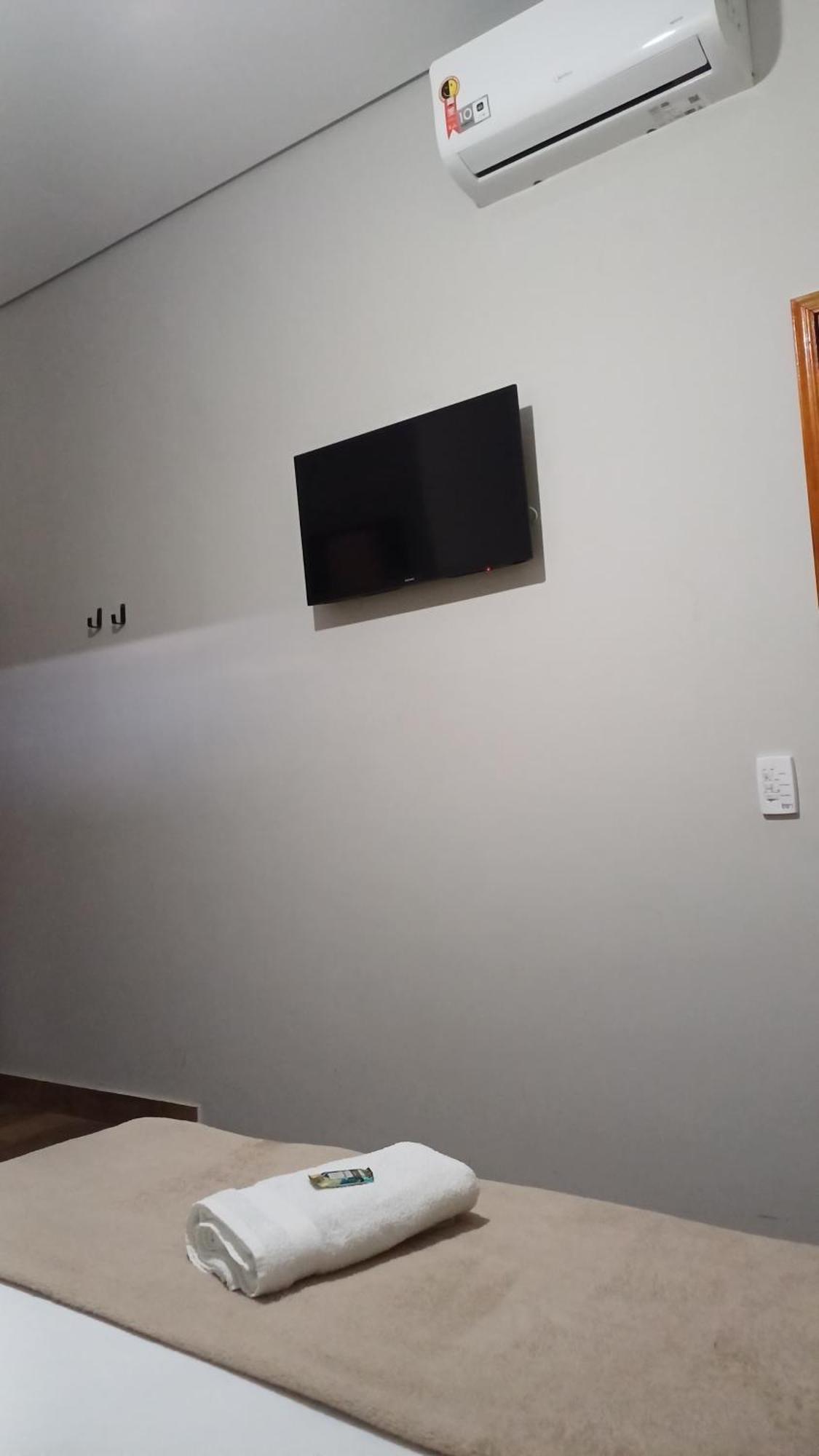 Hotel Nixon Proximo, Rodoviaria, Prefeitura E A Matriz Central Itai  ภายนอก รูปภาพ