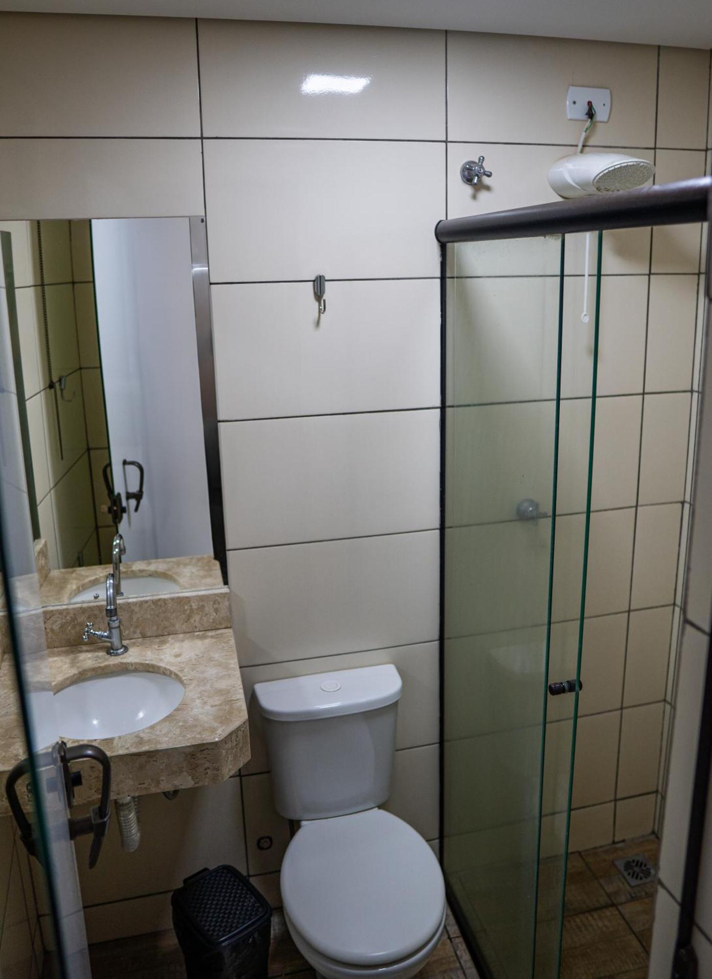 Hotel Nixon Proximo, Rodoviaria, Prefeitura E A Matriz Central Itai  ภายนอก รูปภาพ
