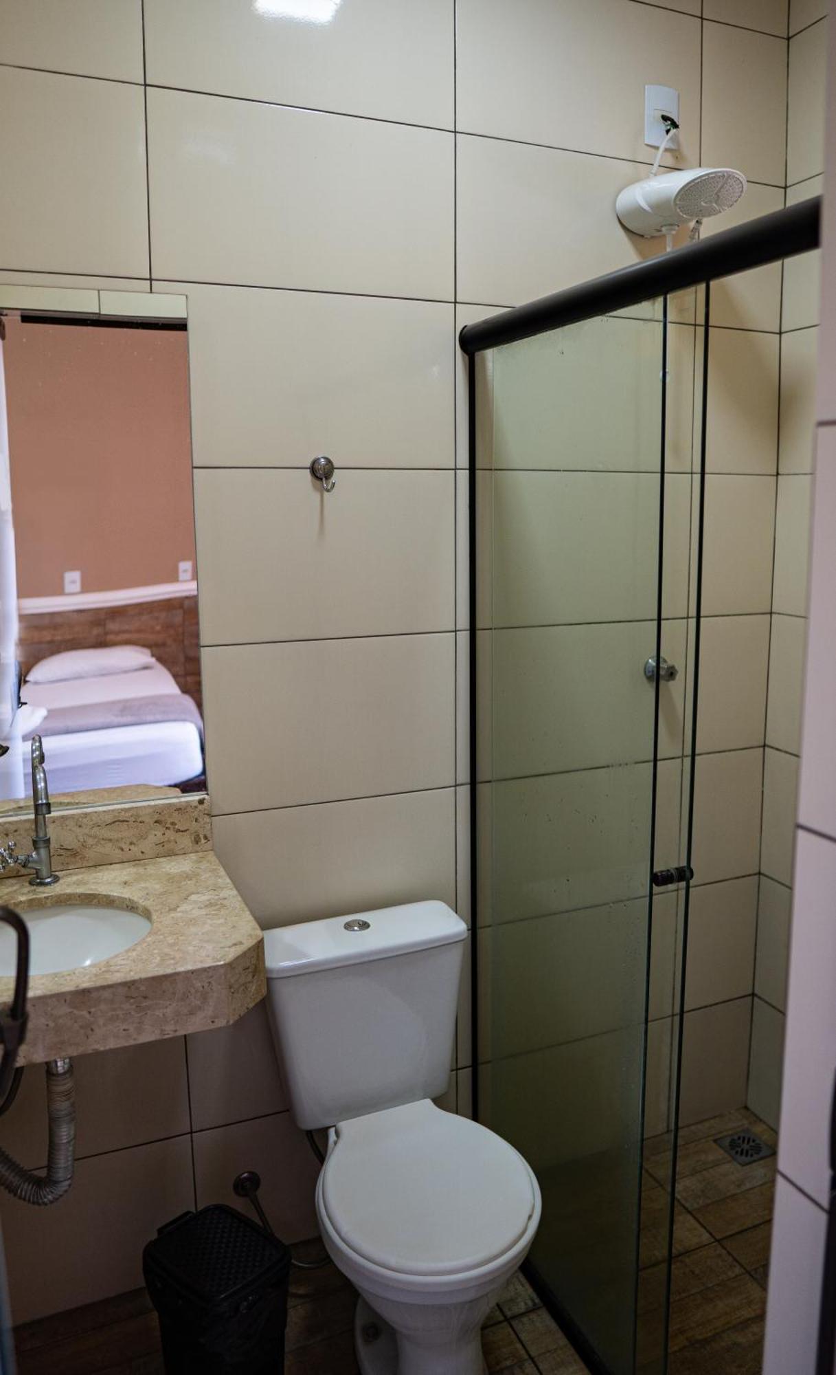 Hotel Nixon Proximo, Rodoviaria, Prefeitura E A Matriz Central Itai  ภายนอก รูปภาพ