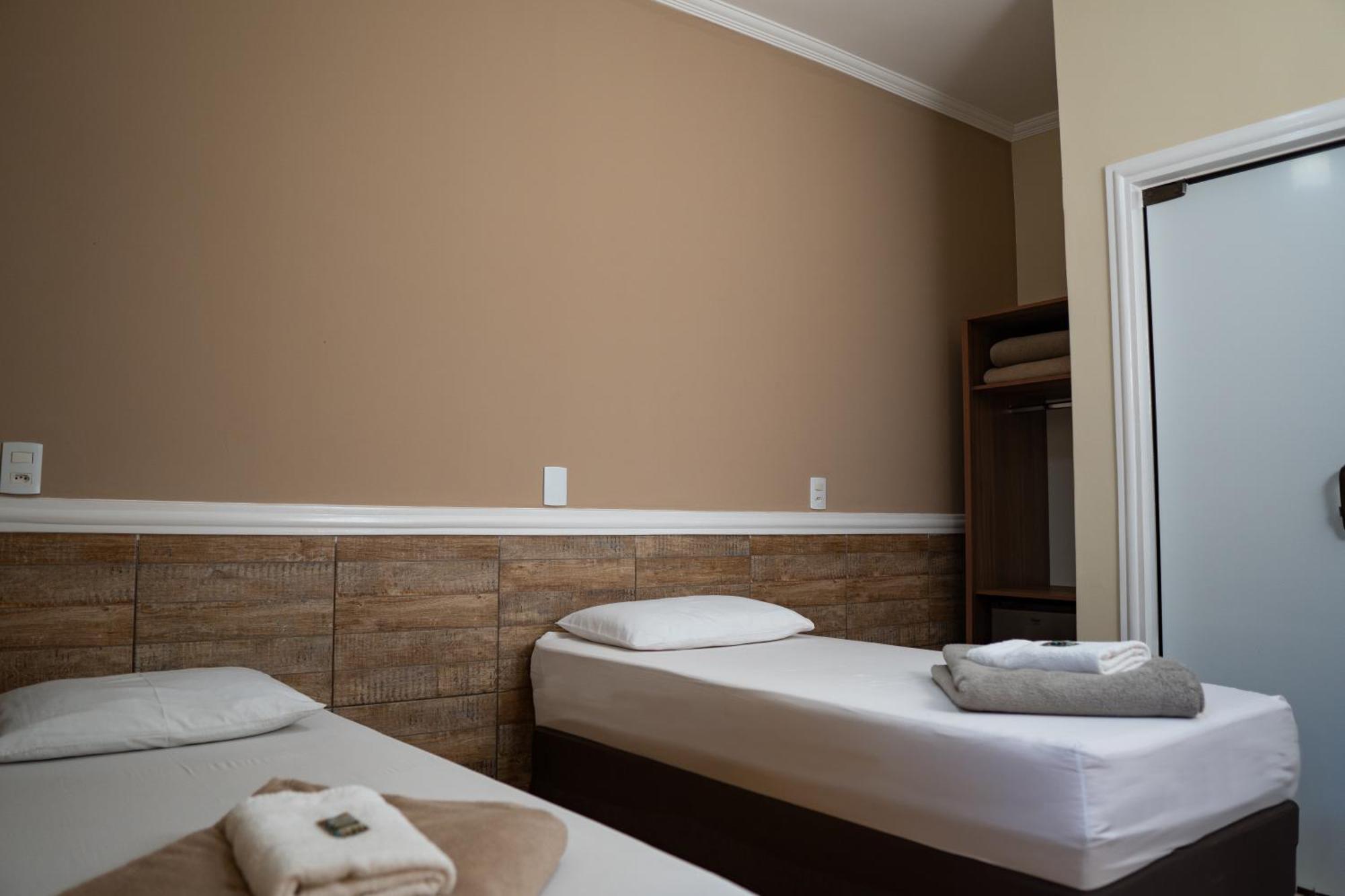 Hotel Nixon Proximo, Rodoviaria, Prefeitura E A Matriz Central Itai  ภายนอก รูปภาพ