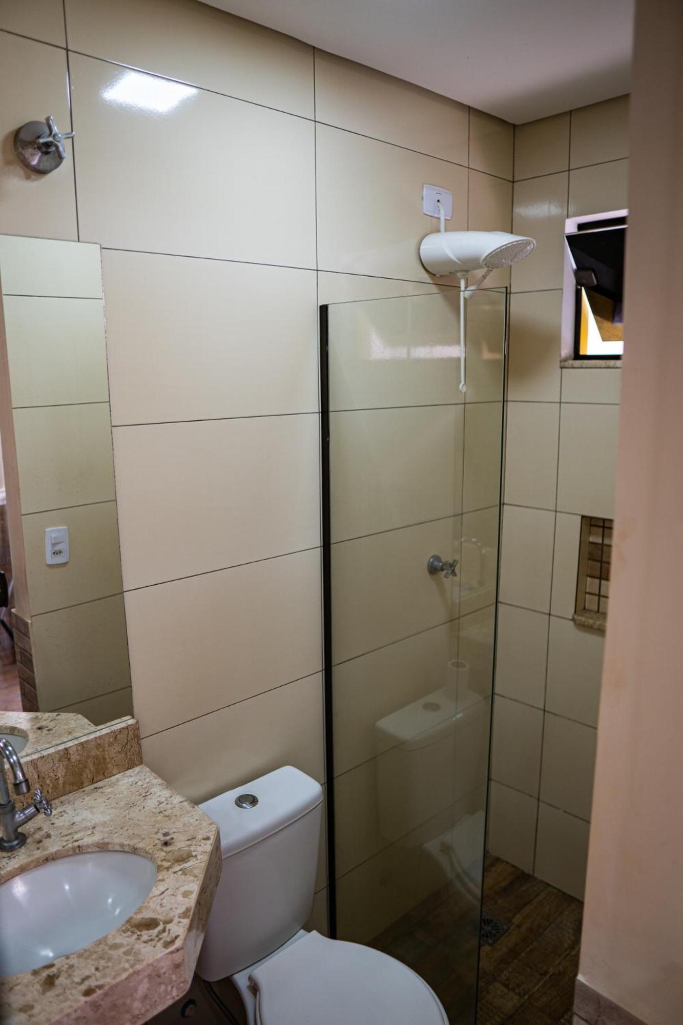 Hotel Nixon Proximo, Rodoviaria, Prefeitura E A Matriz Central Itai  ภายนอก รูปภาพ