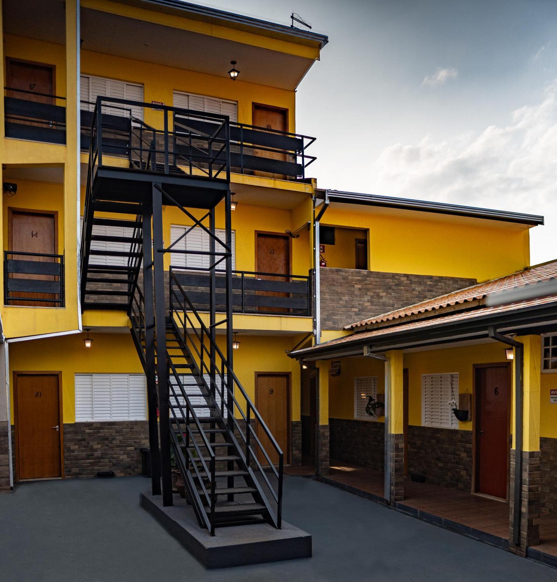 Hotel Nixon Proximo, Rodoviaria, Prefeitura E A Matriz Central Itai  ภายนอก รูปภาพ